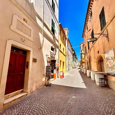 Paulis - Semiattico In Pieno Centro A Sirolo, Con Meravigliosa Vista Mare سيرولو